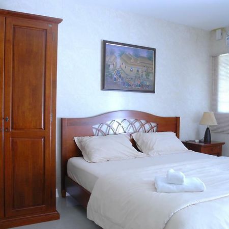 Thararin Villa Ban Doem Bang Esterno foto