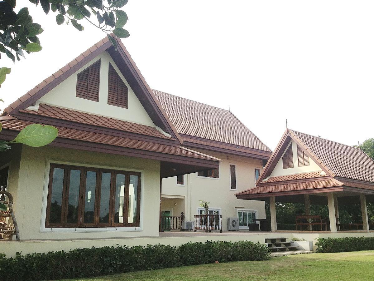 Thararin Villa Ban Doem Bang Esterno foto