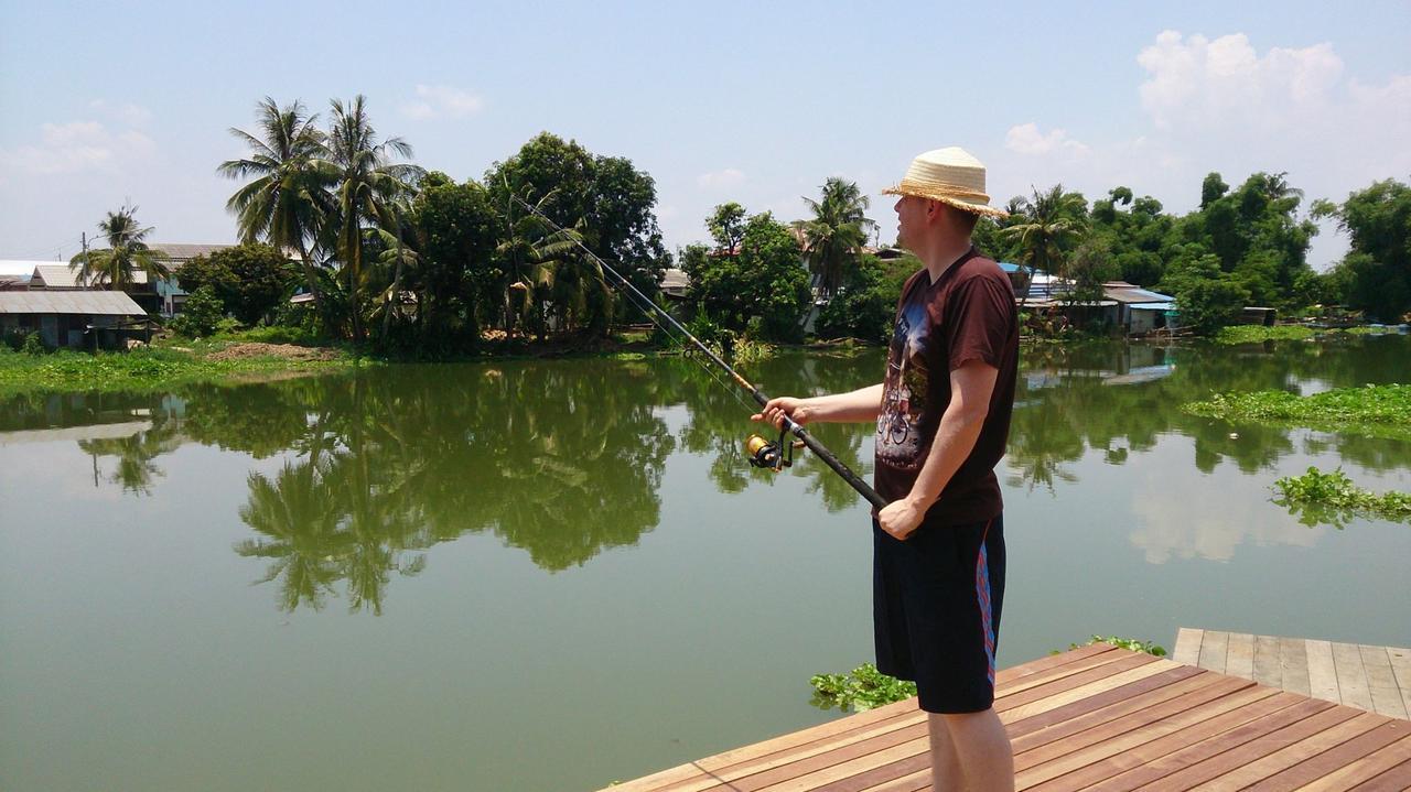 Thararin Villa Ban Doem Bang Esterno foto