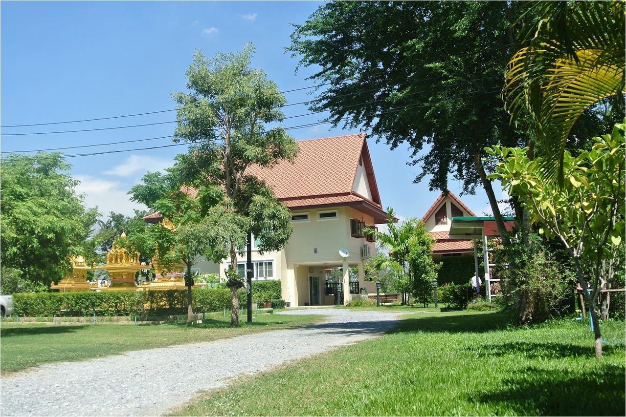 Thararin Villa Ban Doem Bang Esterno foto