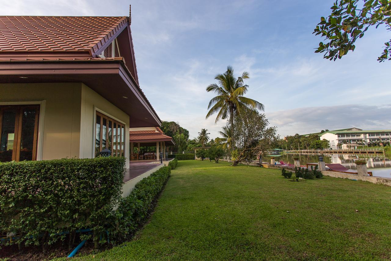 Thararin Villa Ban Doem Bang Esterno foto