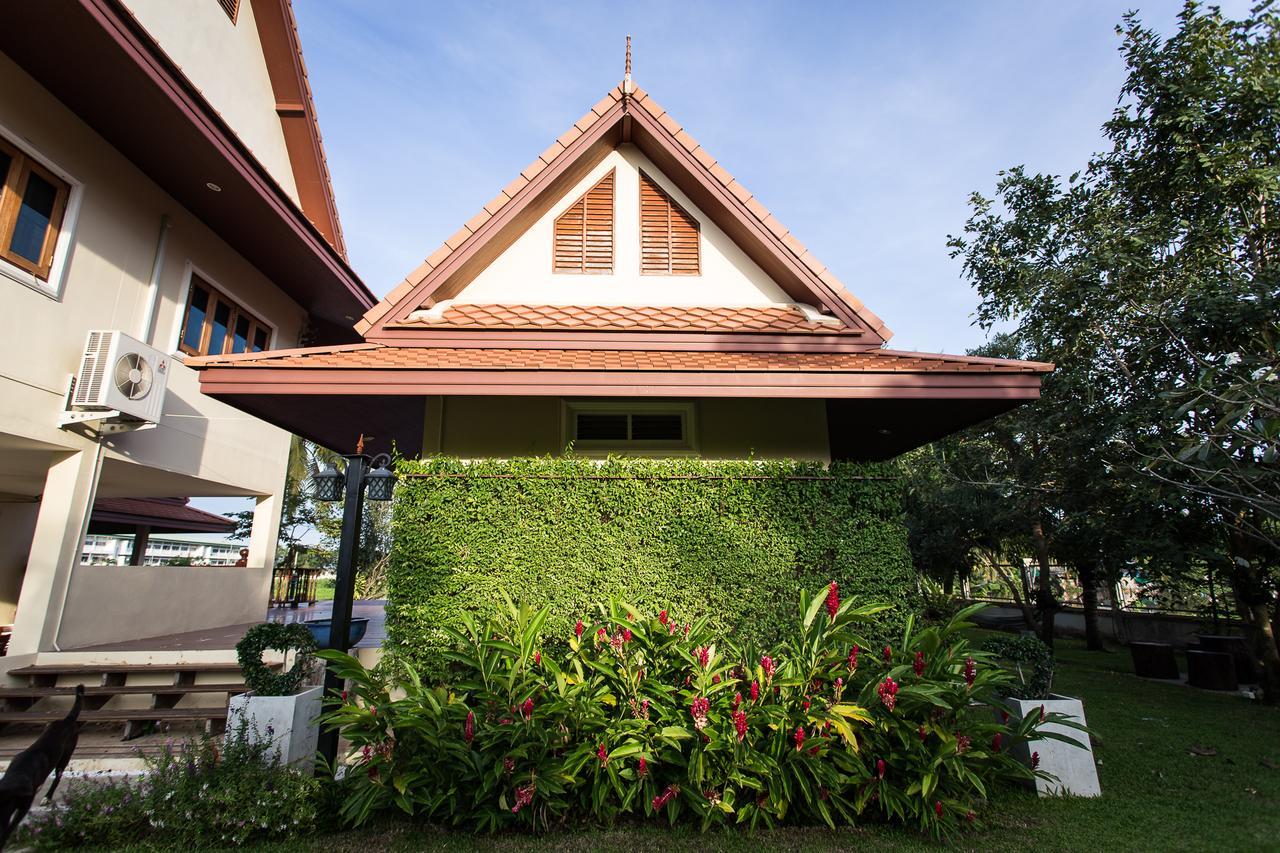 Thararin Villa Ban Doem Bang Esterno foto