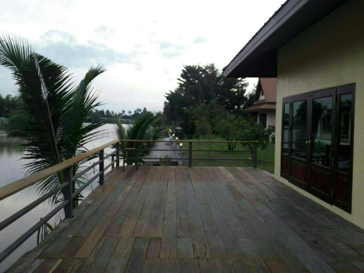 Thararin Villa Ban Doem Bang Esterno foto