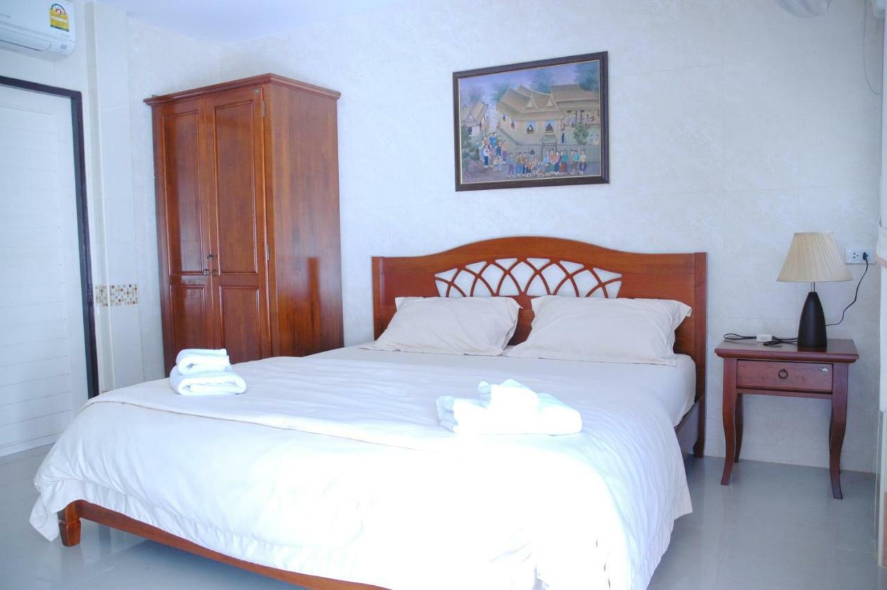 Thararin Villa Ban Doem Bang Esterno foto