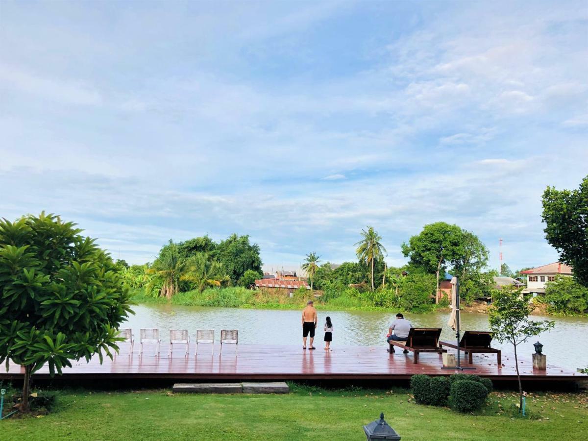 Thararin Villa Ban Doem Bang Esterno foto